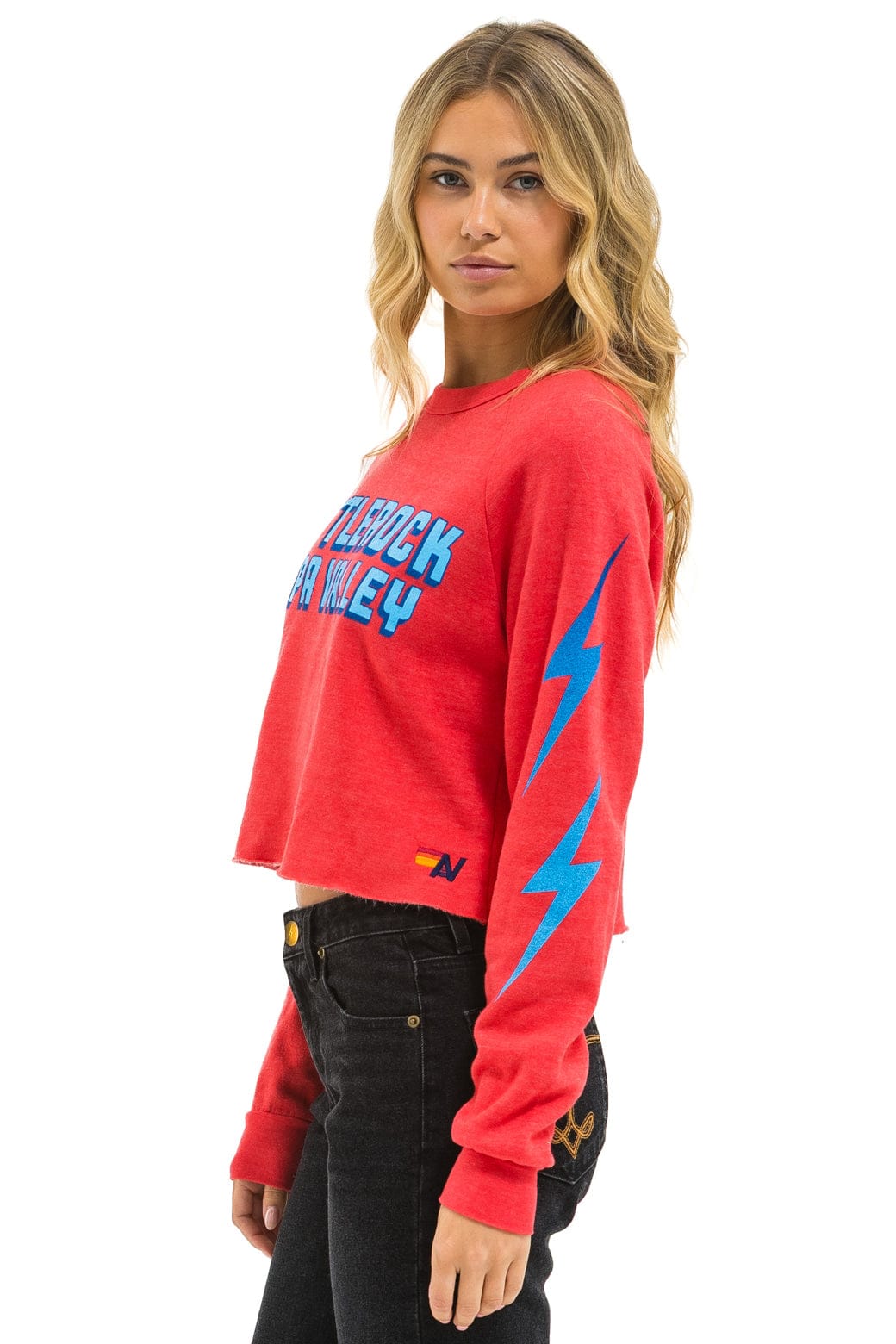 BOTTLEROCK 2025 CROPPED CREW SWEATSHIRT - NEON RED - Image 4