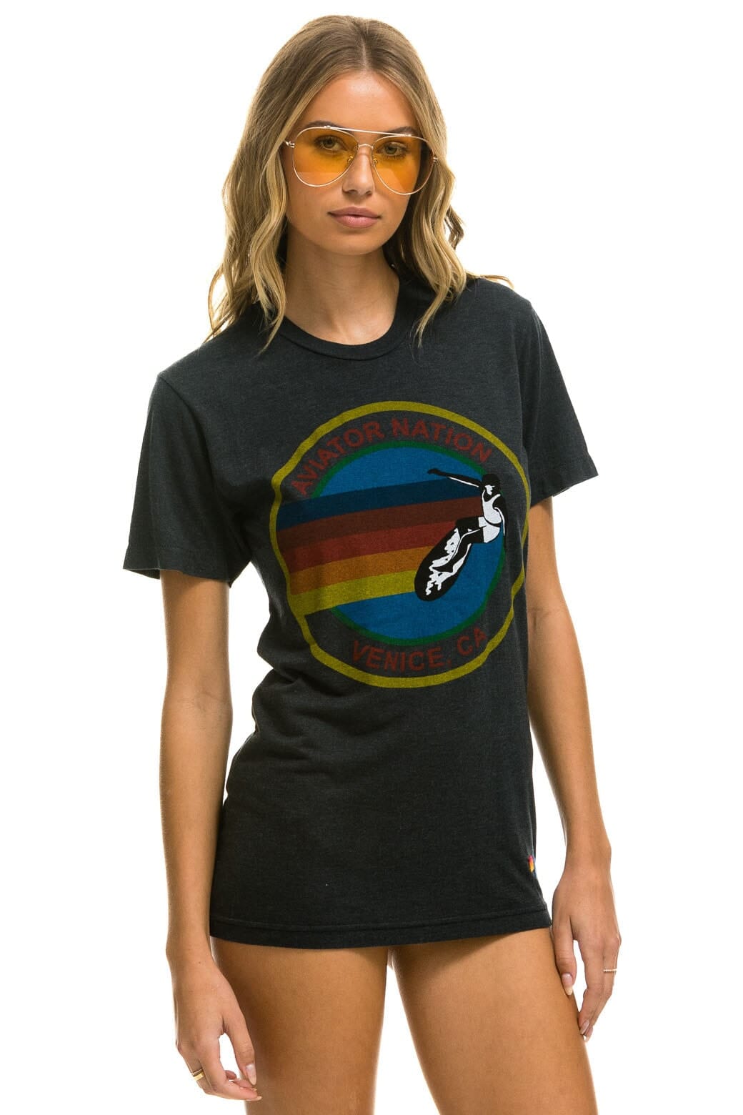 SIGNATURE VENICE TEE - CHARCOAL - Image 4